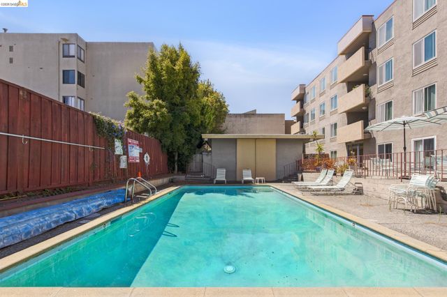330 Vernon St 301, Oakland, CA 94610