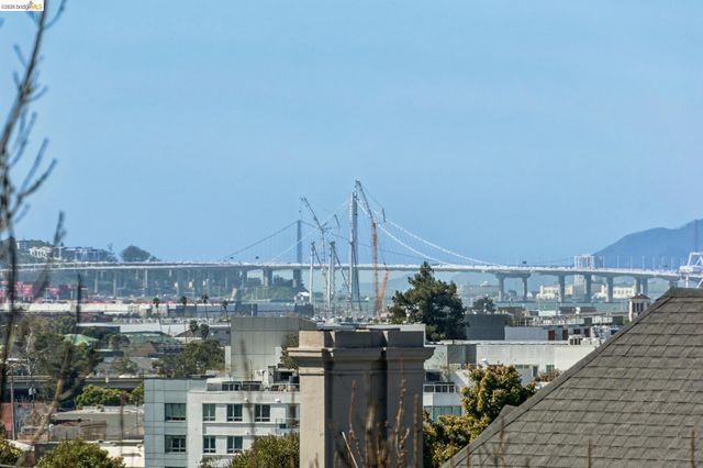 330 Vernon St 301, Oakland, CA 94610