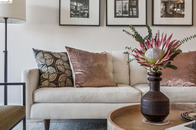 330 Vernon St 301, Oakland, CA 94610