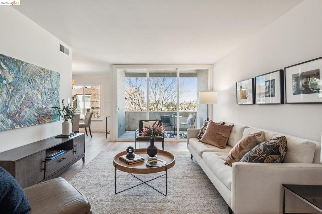 330 Vernon St 301, Oakland, CA 94610