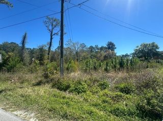 2548 E LAKE DRIVE, Deland, FL 32724