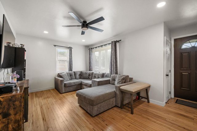 338 LIBERTY AVE, Mount Ephraim, NJ 08059