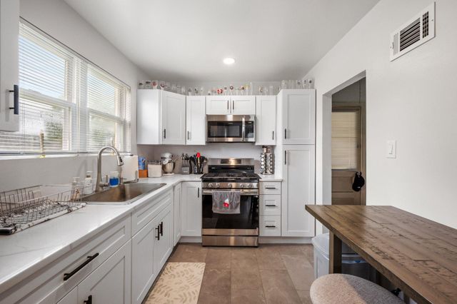 338 LIBERTY AVE, Mount Ephraim, NJ 08059