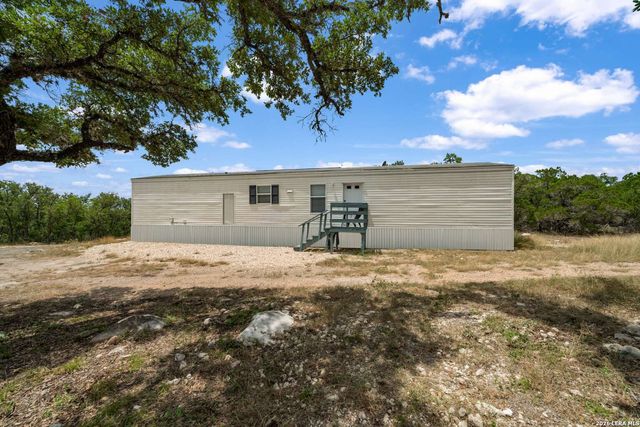 916 private road 2532, Mico, TX 78056