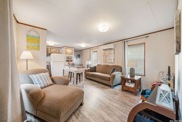 916 private road 2532, Mico, TX 78056