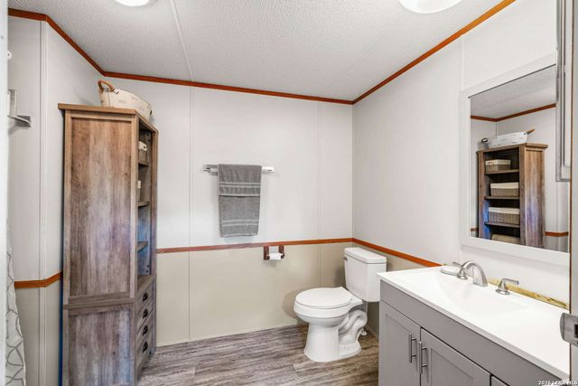 916 private road 2532, Mico, TX 78056