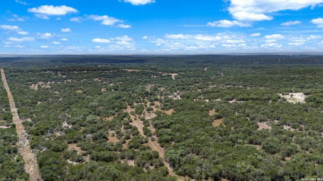 916 private road 2532, Mico, TX 78056