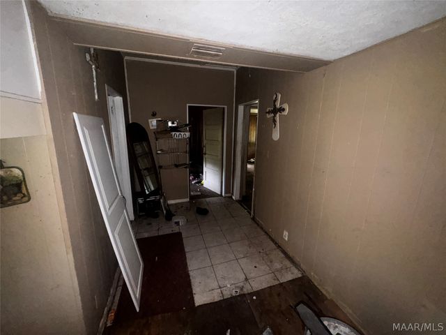27 2ND Street, Montgomery, AL 36108