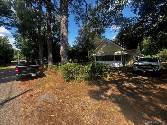 27 2ND Street, Montgomery, AL 36108