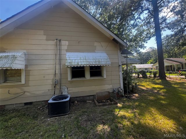 27 2ND Street, Montgomery, AL 36108