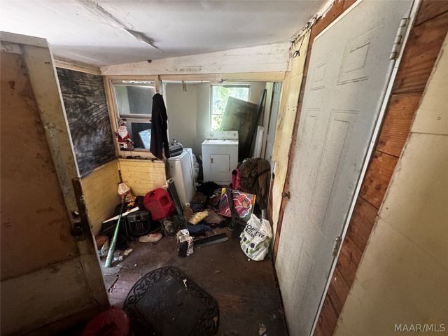 27 2ND Street, Montgomery, AL 36108