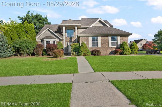 30003 Huron Meadows Drive, Rockwood, MI 48173