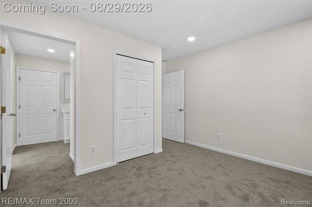 30003 Huron Meadows Drive, Rockwood, MI 48173