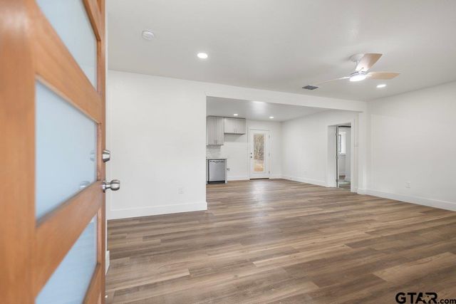 10302 CR 3181, Lindale, TX 75771