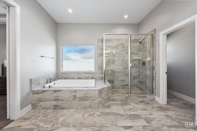 16612 Bellewood Place, Bakersfield, CA 93314