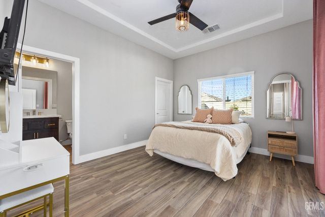 16612 Bellewood Place, Bakersfield, CA 93314