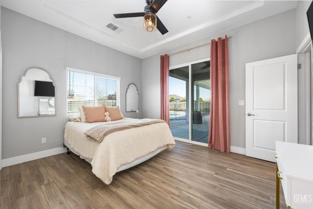 16612 Bellewood Place, Bakersfield, CA 93314