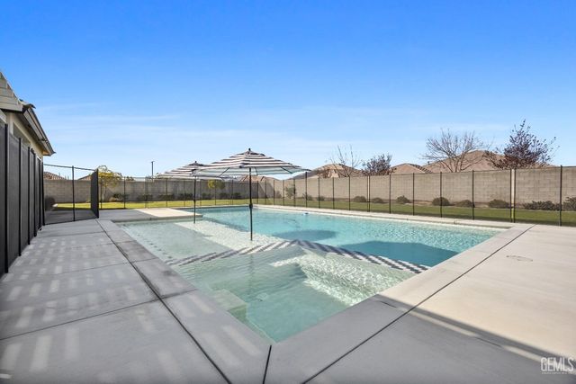 16612 Bellewood Place, Bakersfield, CA 93314