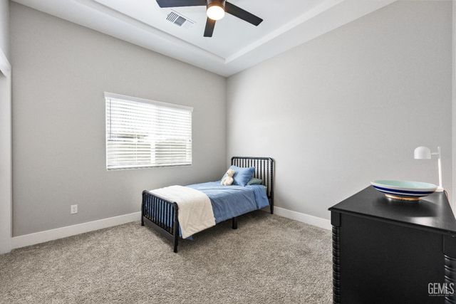 16612 Bellewood Place, Bakersfield, CA 93314