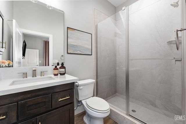 16612 Bellewood Place, Bakersfield, CA 93314