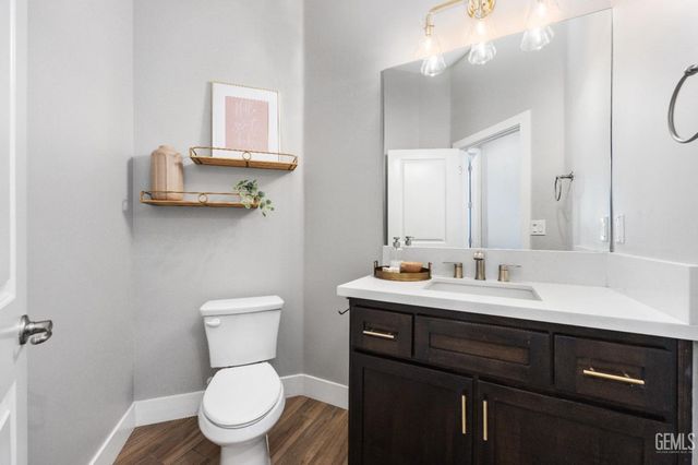 16612 Bellewood Place, Bakersfield, CA 93314