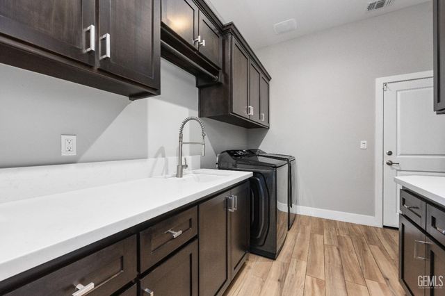 16612 Bellewood Place, Bakersfield, CA 93314