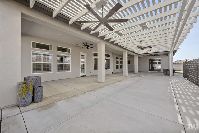 16612 Bellewood Place, Bakersfield, CA 93314