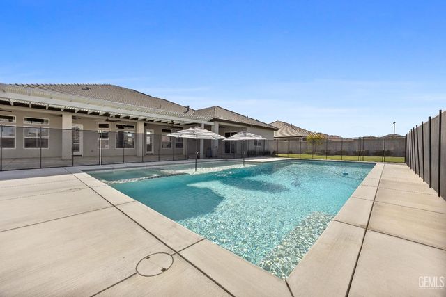 16612 Bellewood Place, Bakersfield, CA 93314