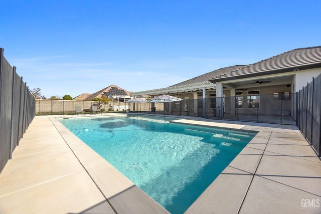 16612 Bellewood Place, Bakersfield, CA 93314