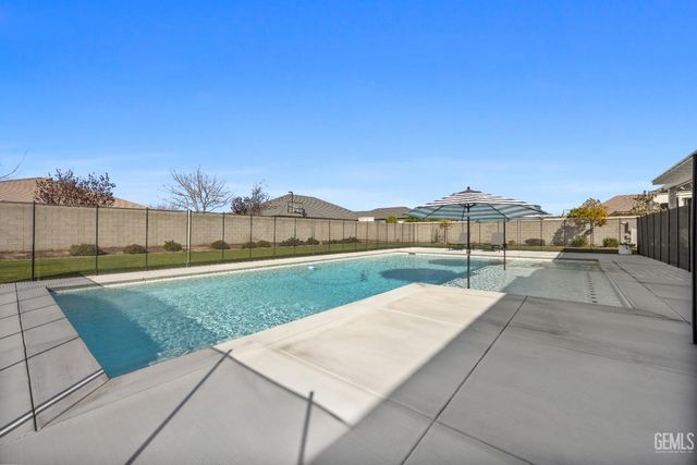 16612 Bellewood Place, Bakersfield, CA 93314