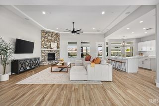 16612 Bellewood Place, Bakersfield, CA 93314