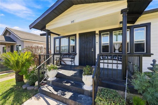 947 S Vancouver Avenue, Los Angeles, CA 90022