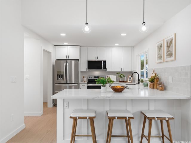 46-239 Haiku Road, Kaneohe, HI 96744