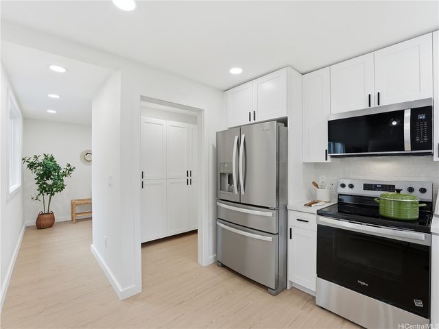 46-239 Haiku Road, Kaneohe, HI 96744