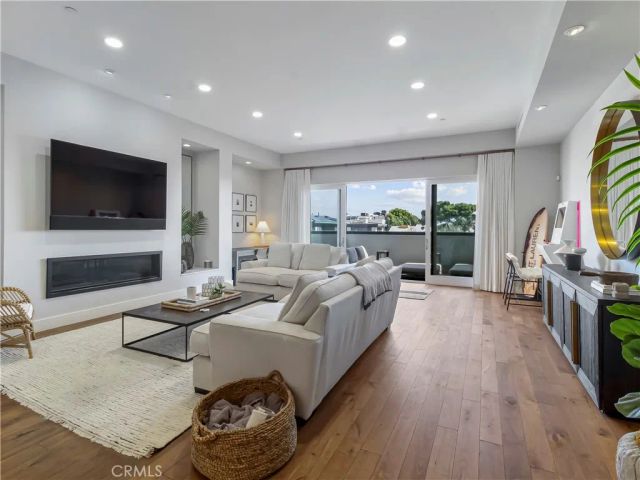 22065 Pacific Coast Hwy 3, Malibu, CA 90265