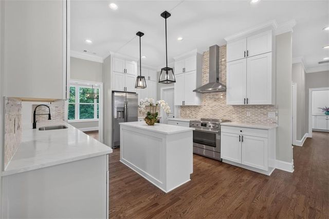 505 Old Collins Road, Hoschton, GA 30548