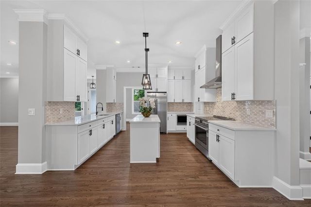 505 Old Collins Road, Hoschton, GA 30548