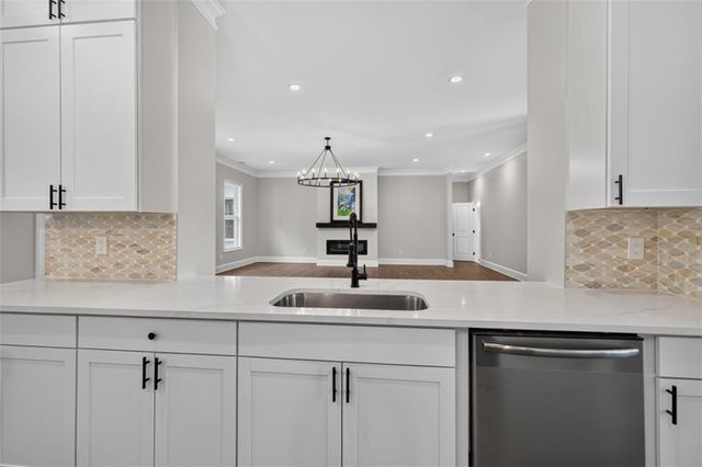 505 Old Collins Road, Hoschton, GA 30548