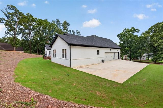 505 Old Collins Road, Hoschton, GA 30548