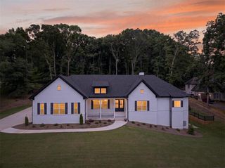 505 Old Collins Road, Hoschton, GA 30548
