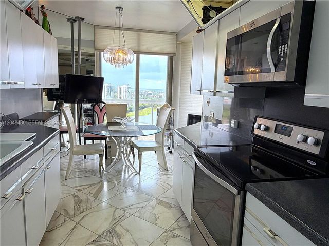 20191 E Country Club Dr 2601, Aventura, FL 33180