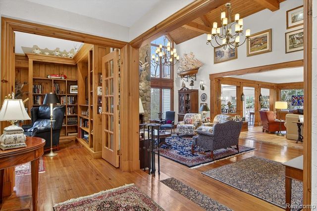 405 Bonnie Brier Street, Birmingham, MI 48009