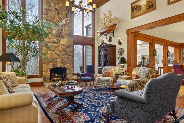 405 Bonnie Brier Street, Birmingham, MI 48009