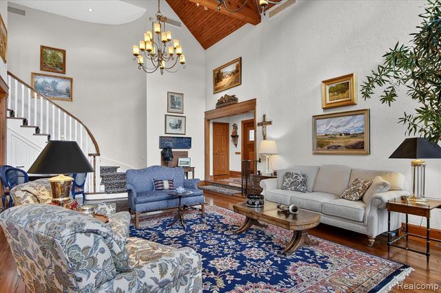 405 Bonnie Brier Street, Birmingham, MI 48009