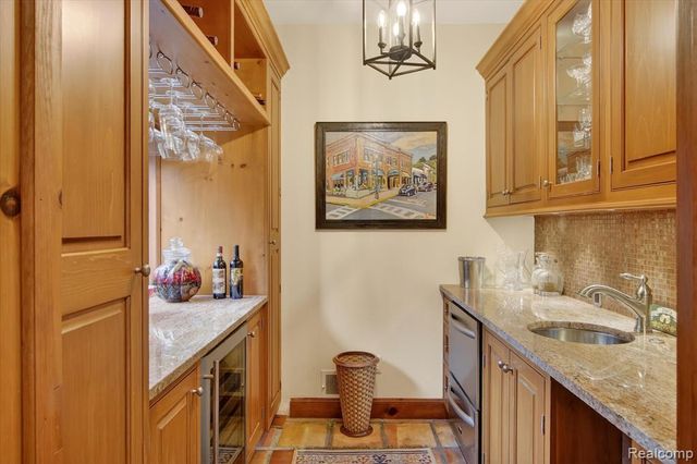 405 Bonnie Brier Street, Birmingham, MI 48009