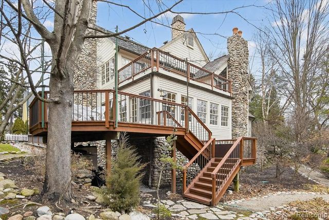 405 Bonnie Brier Street, Birmingham, MI 48009