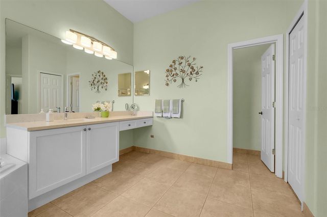 2947 MAJESTIC ISLE DRIVE, Clermont, FL 34711