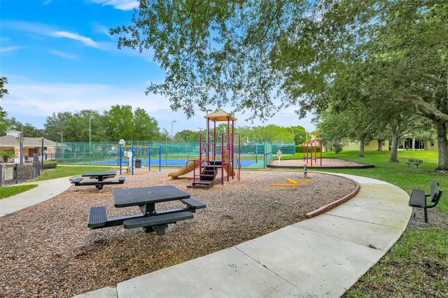 2947 MAJESTIC ISLE DRIVE, Clermont, FL 34711