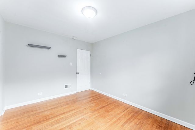 4856 Howard Street, Skokie, IL 60077