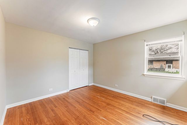 4856 Howard Street, Skokie, IL 60077